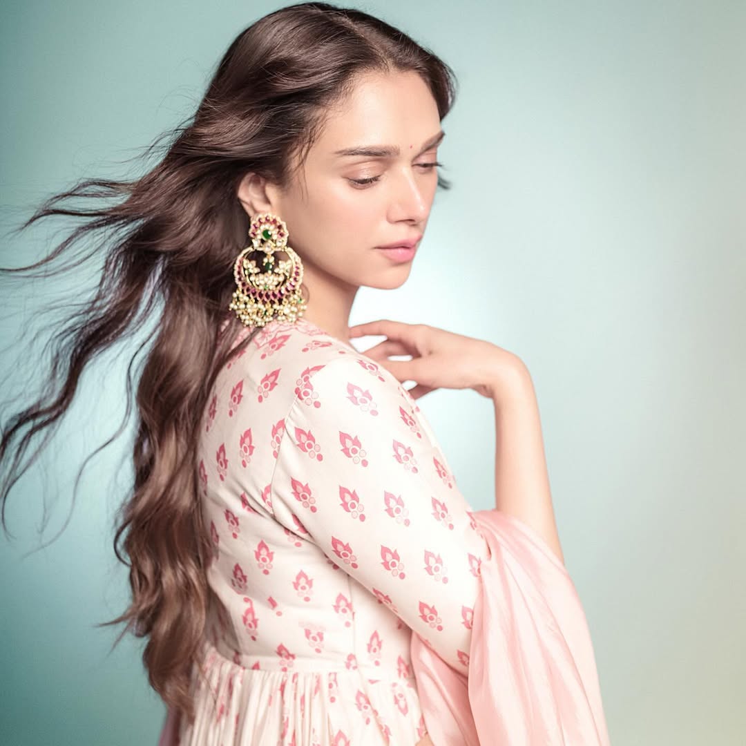 "Magenta Majesty – Elegant Ethnic Ensemble"