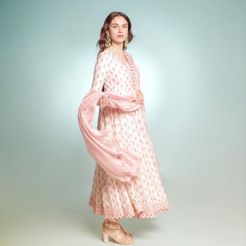 "Magenta Majesty – Elegant Ethnic Ensemble"